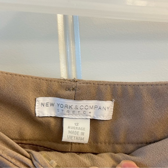 Bundle of 4 NY & Co (Skirt/Capris/2 Slacks) size 12 - Picture 9 of 12